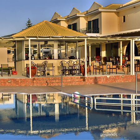 Coralli Hotel Пердика Екстериор снимка